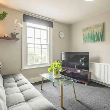 Cambridge 3 Bedroom Flat With Private Parking 外观 照片