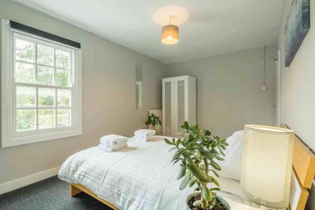 Cambridge 3 Bedroom Flat With Private Parking 外观 照片