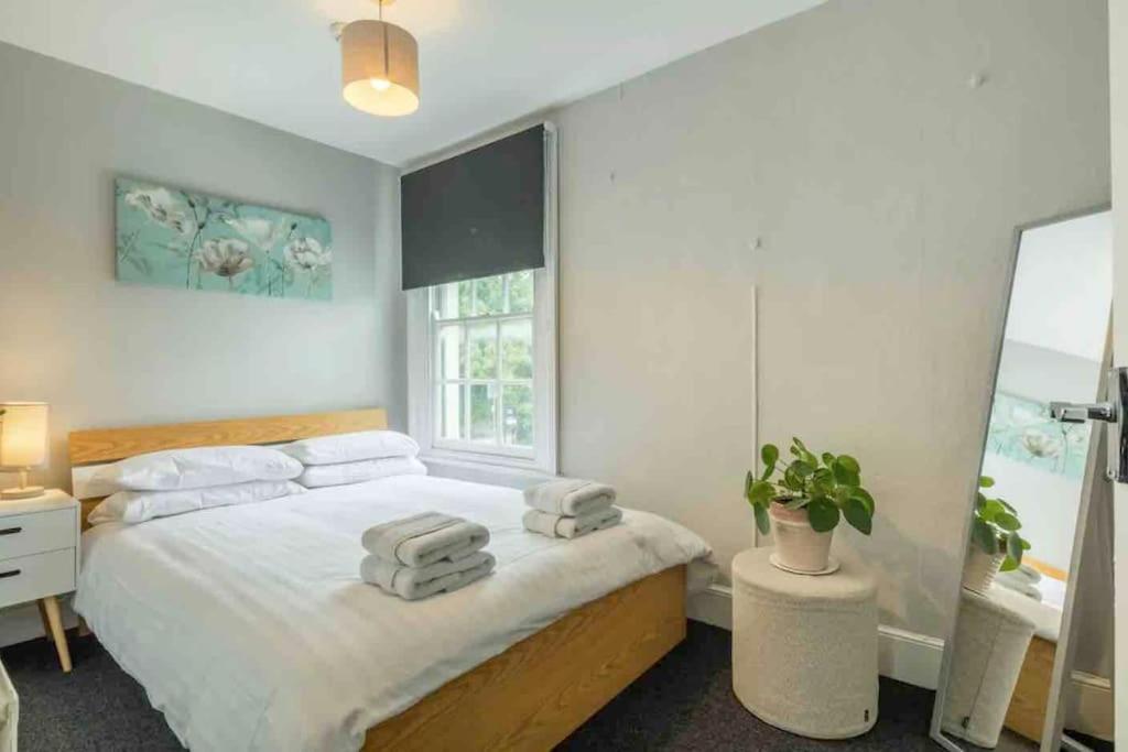 Cambridge 3 Bedroom Flat With Private Parking 外观 照片