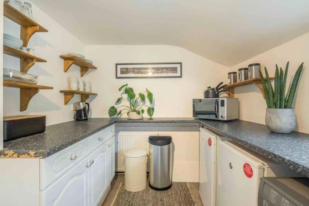 Cambridge 3 Bedroom Flat With Private Parking 外观 照片