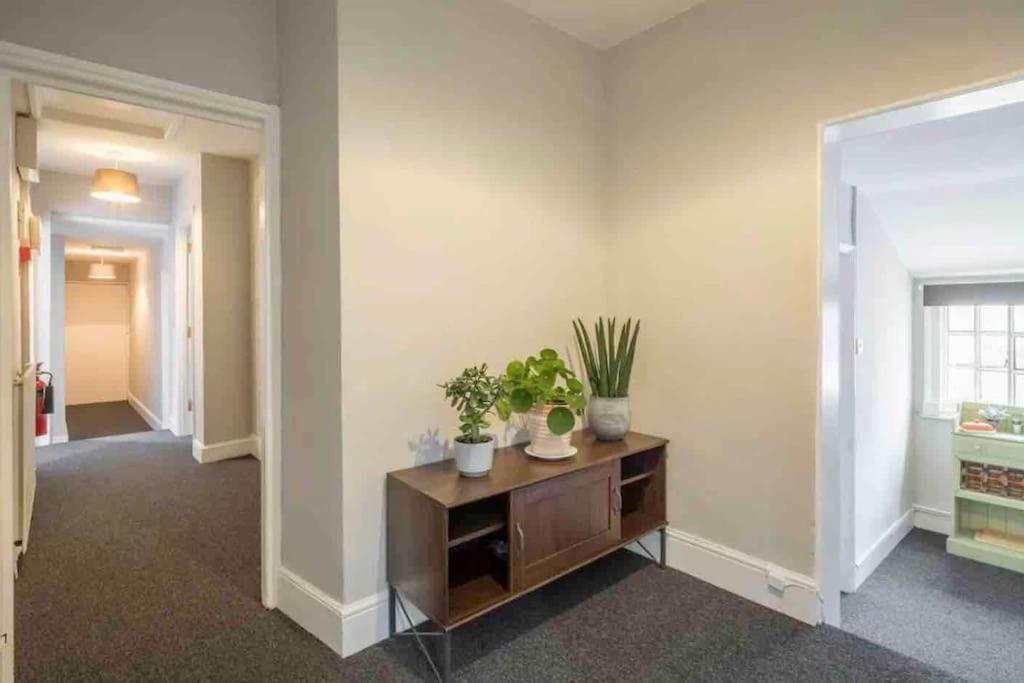 Cambridge 3 Bedroom Flat With Private Parking 外观 照片